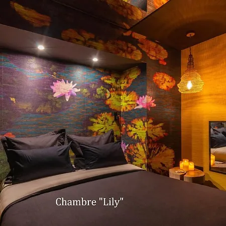 Love Hôtel avec nuit insolite au Dandy et Jacuzzi privatisé-2
